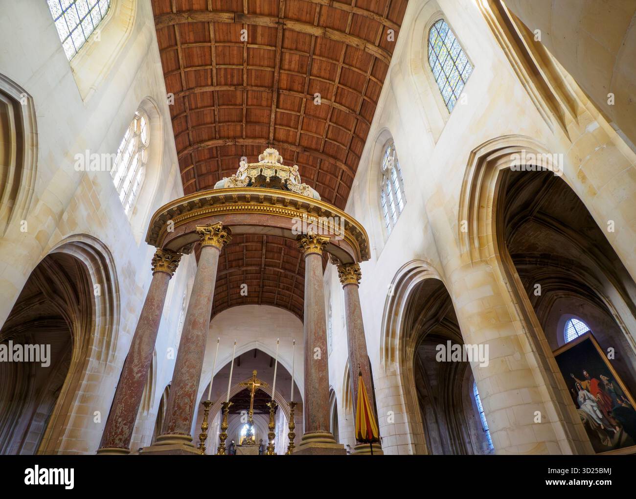 Kathedrale Saint-Pierre de Saintes, Stockfoto