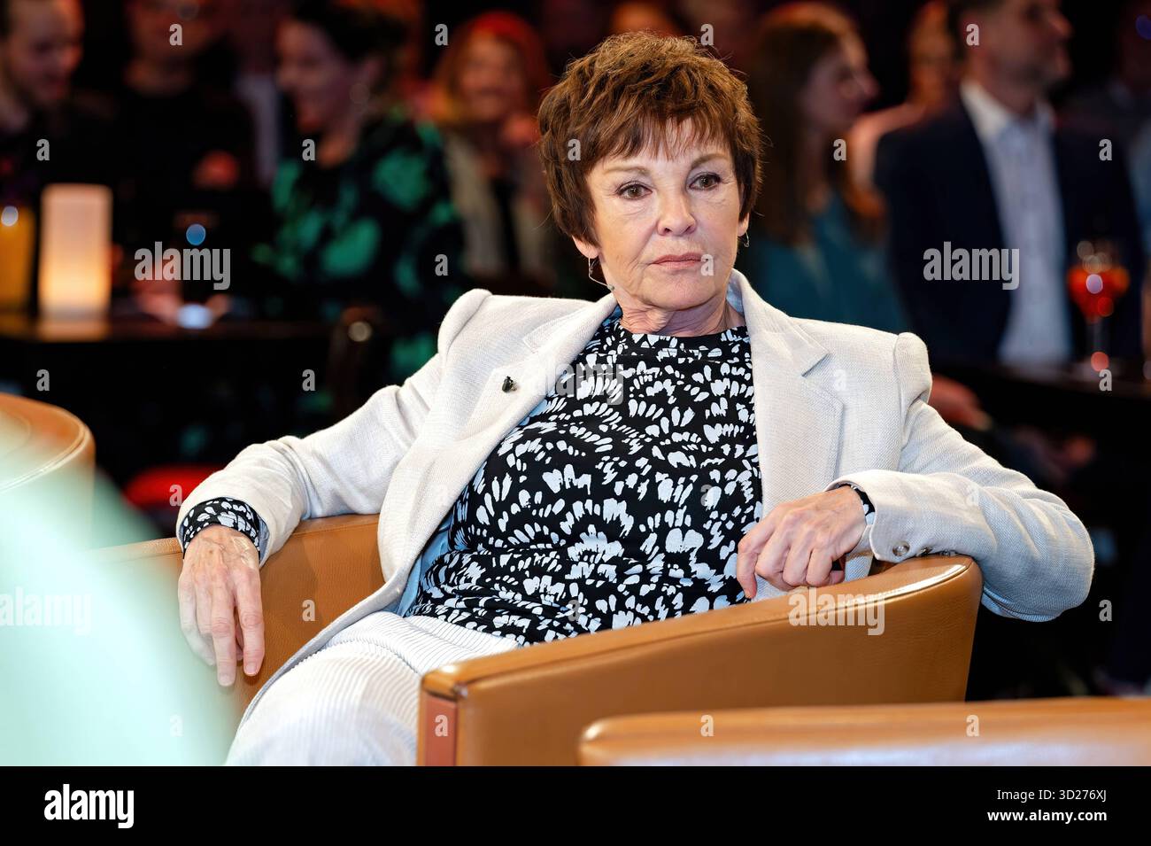 MDR - Flussboot. Schauspielerin Katrin Sass anläßlich der Aufzeichnung der MDR - Talkshow Riverboat am 30.10.2025 in der MediaCity Leipzig. 20251030ADO0007 *** MDR Riverboat Schauspielerin Katrin Sass anlässlich der Aufnahme der MDR Talkshow Riverboat am 30 10 2025 in der MediaCity Leipzig 20251030ADO0007 Stockfoto