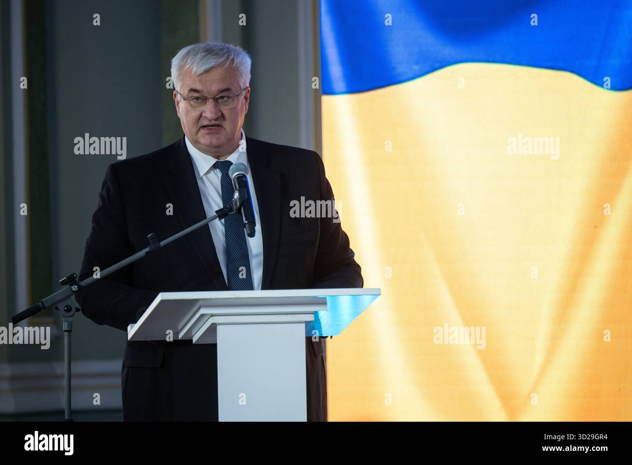 Der ukrainische Außenminister Andrii Sybiha spricht anlässlich der Eröffnung der internationalen Konferenz „Resilienz und europäische Zukunft der Region Sumy“, die am 30. Oktober 2025 organisiert wurde, um Möglichkeiten zur Stärkung der Resilienz der ukrainischen Grenzregionen während des Krieges und der Erholung nach dem Krieg in Kiew, Ukraine, zu erörtern (Foto: Danylo Antoniuk/Ukrinform) Stockfoto