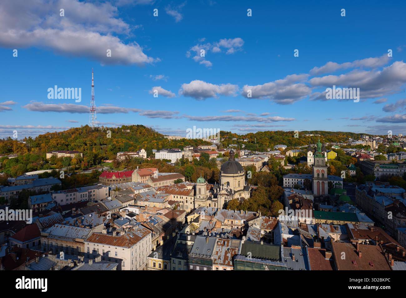 Lemberg, Ukraine: Blick vom Rathausturm über die Altstadt nach Nordosten Stockfoto