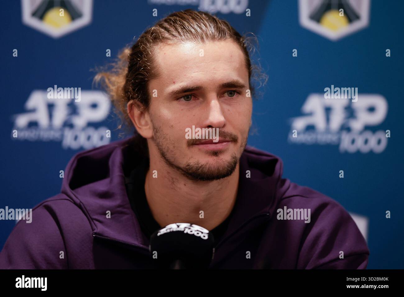 Paris, Frankreich. Oktober 2025. Alexander Zverev 28.10.2025, Tennis, Rolex Paris Masters 2025, FRA, Paris, La Defense Arena. Quelle: dpa/Alamy Live News Stockfoto