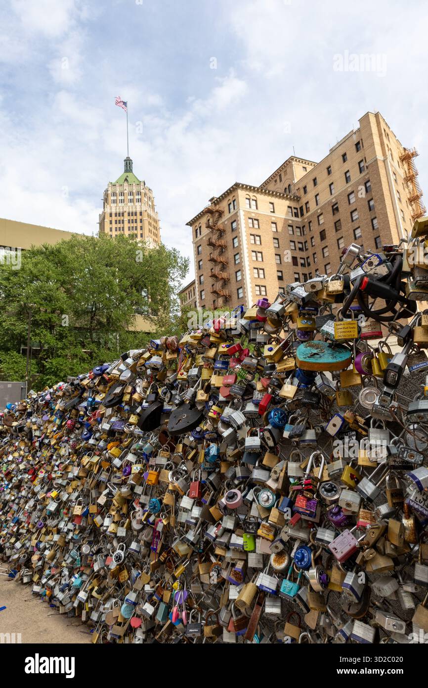 Kallison Love Lock Bridge in San Antonio, Texas, USA Stockfoto