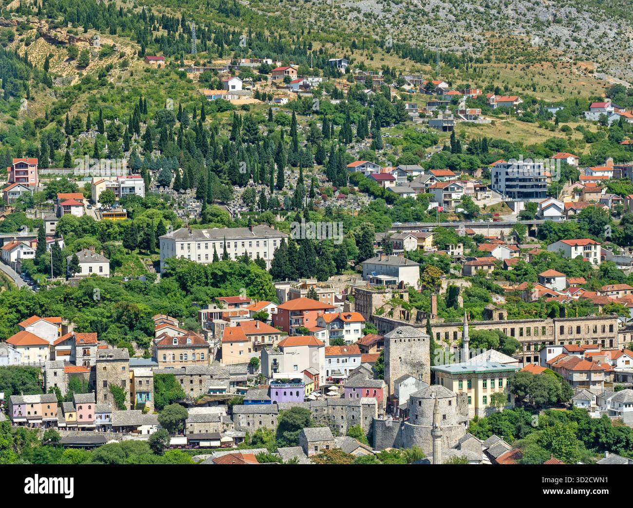 Blick über die Altstadt von Mostar vom Friedensmlockenturm Stockfoto