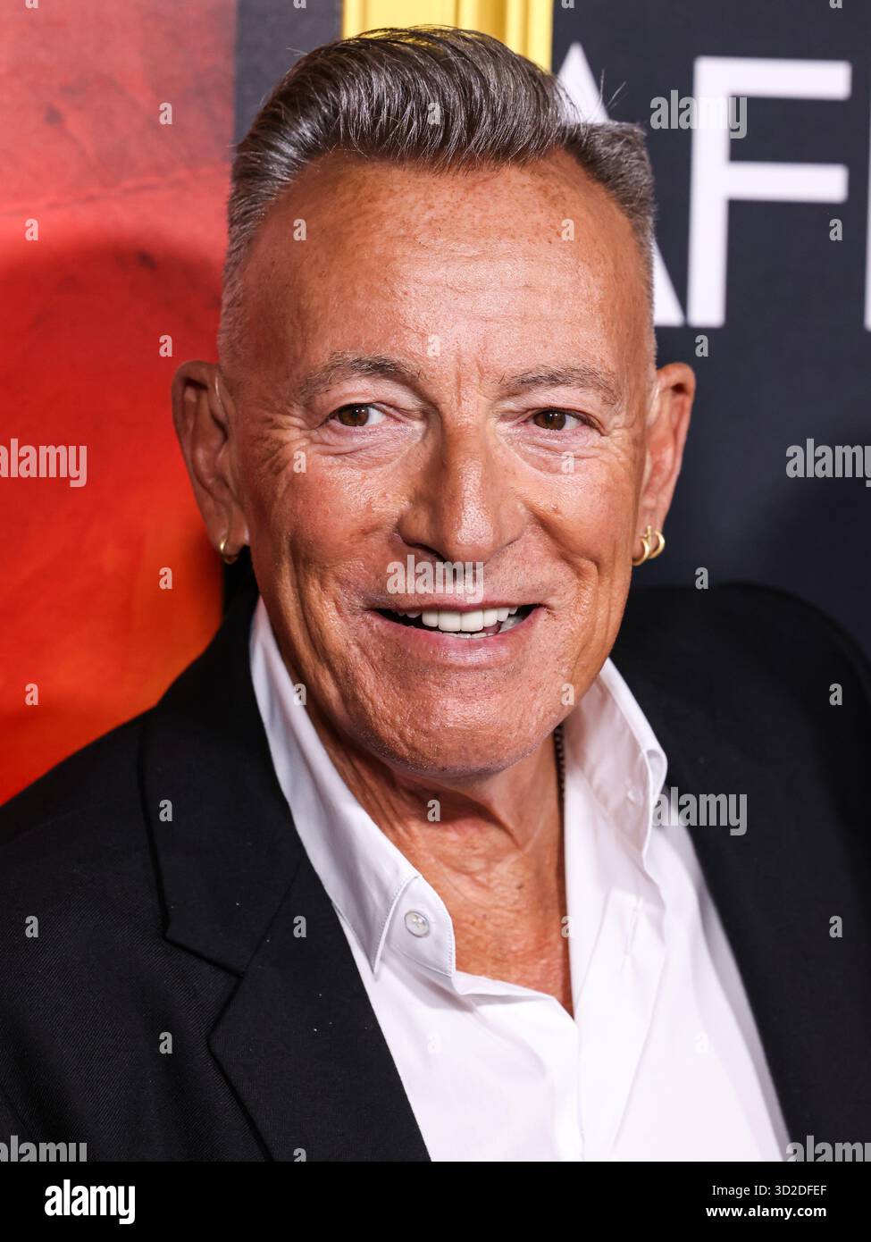 HOLLYWOOD, LOS ANGELES, KALIFORNIEN, USA - 22. OKTOBER: Der US-amerikanische Sänger, Songwriter und Gitarrist Bruce Springsteen kommt am 2025 AFI (American Film Institute) fest, das von Canva präsentiert wird - Eröffnungsabend Gala Premiere von Springsteen: Deliver Me from Nowhere der 20th Century Studios, das am 22. Oktober 2025 im TCL Chinese Theatre IMAX in Hollywood, Los Angeles, Kalifornien, USA stattfindet. (Foto: Xavier Collin/Image Press Agency) Stockfoto