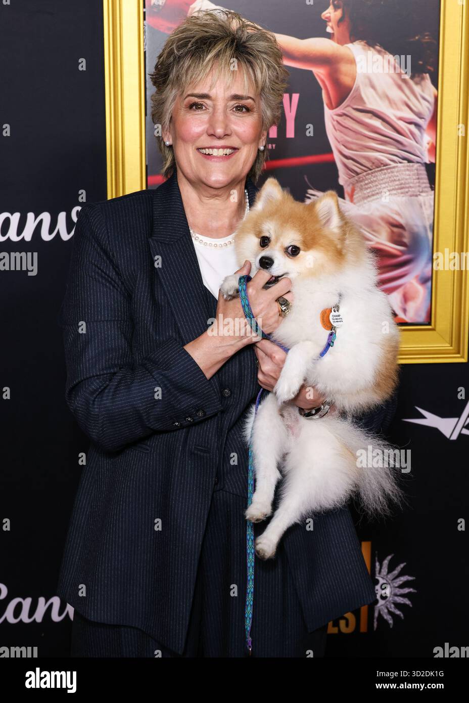 HOLLYWOOD, LOS ANGELES, KALIFORNIEN, USA - 25. OKTOBER: Die ehemalige US-amerikanische Boxerin, Boxanalytikerin und Motivationssprecherin Christy Martin kommt beim AFI (American Film Institute) fest 2025, das von Canva präsentiert wird – Premiere von Black Bears „Christy“, das am 25. Oktober 2025 im TCL Chinese Theatre IMAX in Hollywood, Los Angeles, Kalifornien, USA stattfand. (Foto: Xavier Collin/Image Press Agency) Stockfoto