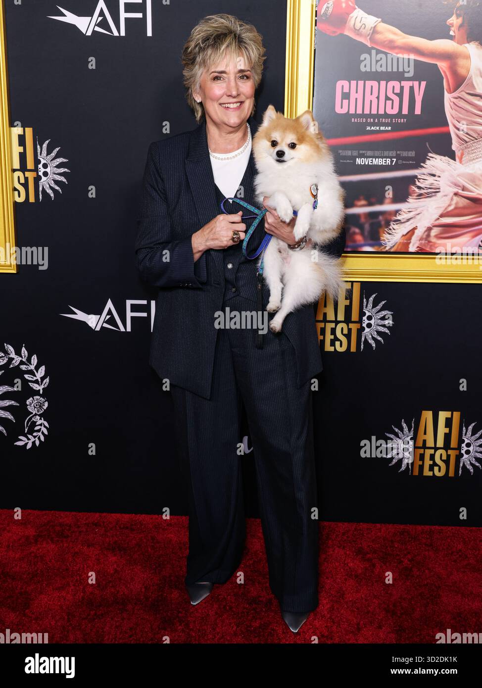 HOLLYWOOD, LOS ANGELES, KALIFORNIEN, USA - 25. OKTOBER: Die ehemalige US-amerikanische Boxerin, Boxanalytikerin und Motivationssprecherin Christy Martin kommt beim AFI (American Film Institute) fest 2025, das von Canva präsentiert wird – Premiere von Black Bears „Christy“, das am 25. Oktober 2025 im TCL Chinese Theatre IMAX in Hollywood, Los Angeles, Kalifornien, USA stattfand. (Foto: Xavier Collin/Image Press Agency) Stockfoto