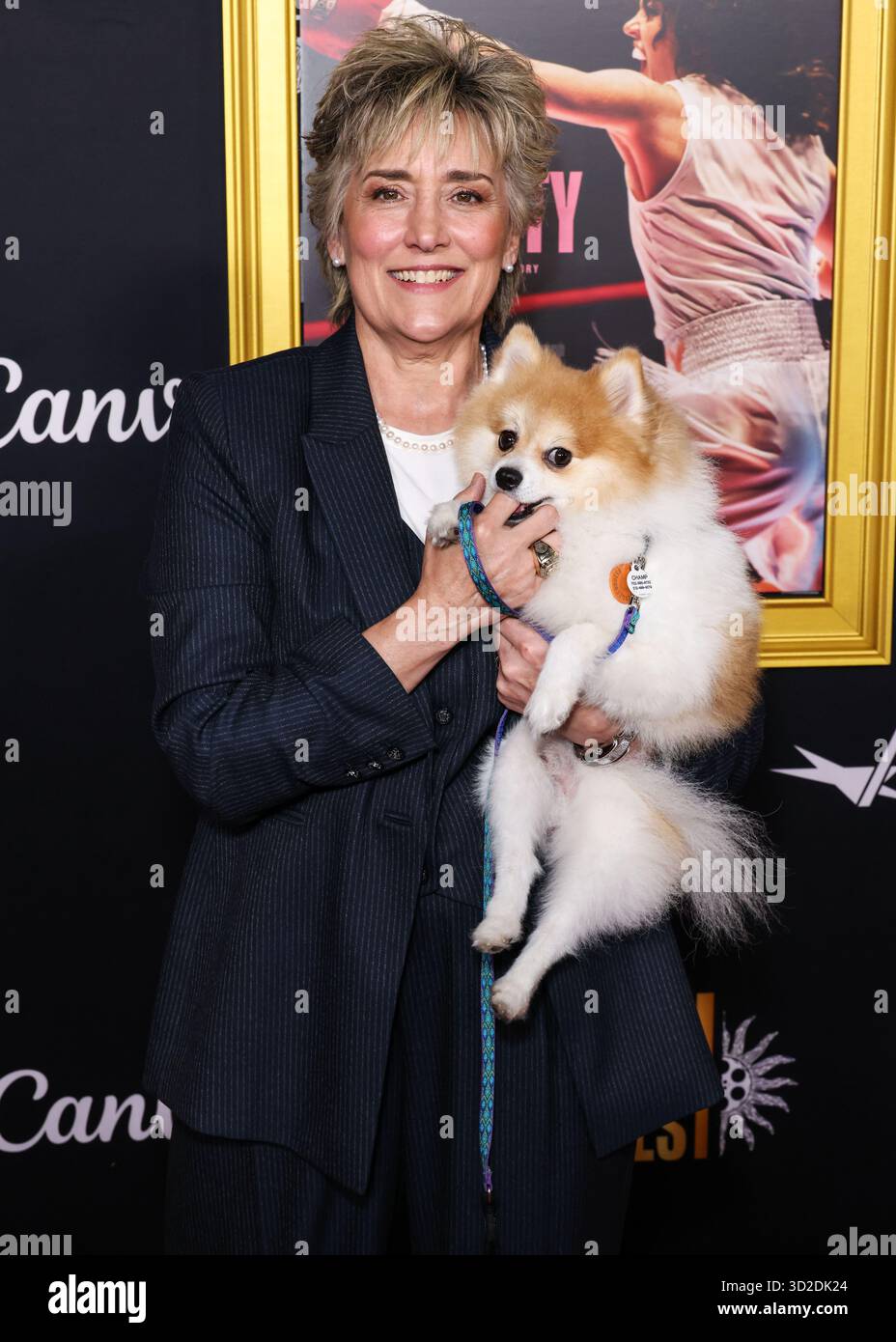 HOLLYWOOD, LOS ANGELES, KALIFORNIEN, USA - 25. OKTOBER: Die ehemalige US-amerikanische Boxerin, Boxanalytikerin und Motivationssprecherin Christy Martin kommt beim AFI (American Film Institute) fest 2025, das von Canva präsentiert wird – Premiere von Black Bears „Christy“, das am 25. Oktober 2025 im TCL Chinese Theatre IMAX in Hollywood, Los Angeles, Kalifornien, USA stattfand. (Foto: Xavier Collin/Image Press Agency) Stockfoto