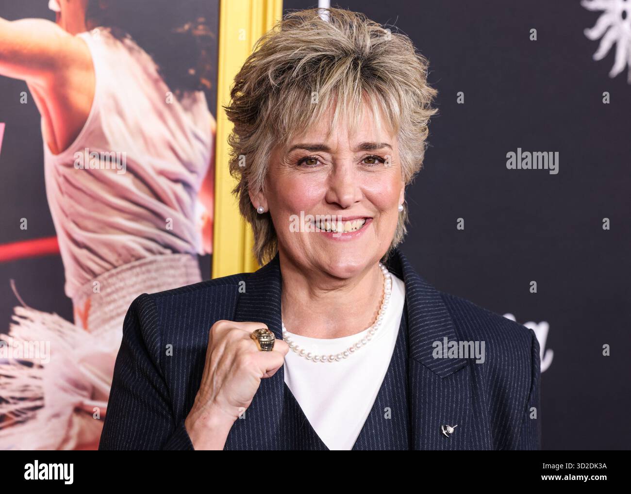HOLLYWOOD, LOS ANGELES, KALIFORNIEN, USA - 25. OKTOBER: Die ehemalige US-amerikanische Boxerin, Boxanalytikerin und Motivationssprecherin Christy Martin kommt beim AFI (American Film Institute) fest 2025, das von Canva präsentiert wird – Premiere von Black Bears „Christy“, das am 25. Oktober 2025 im TCL Chinese Theatre IMAX in Hollywood, Los Angeles, Kalifornien, USA stattfand. (Foto: Xavier Collin/Image Press Agency) Stockfoto