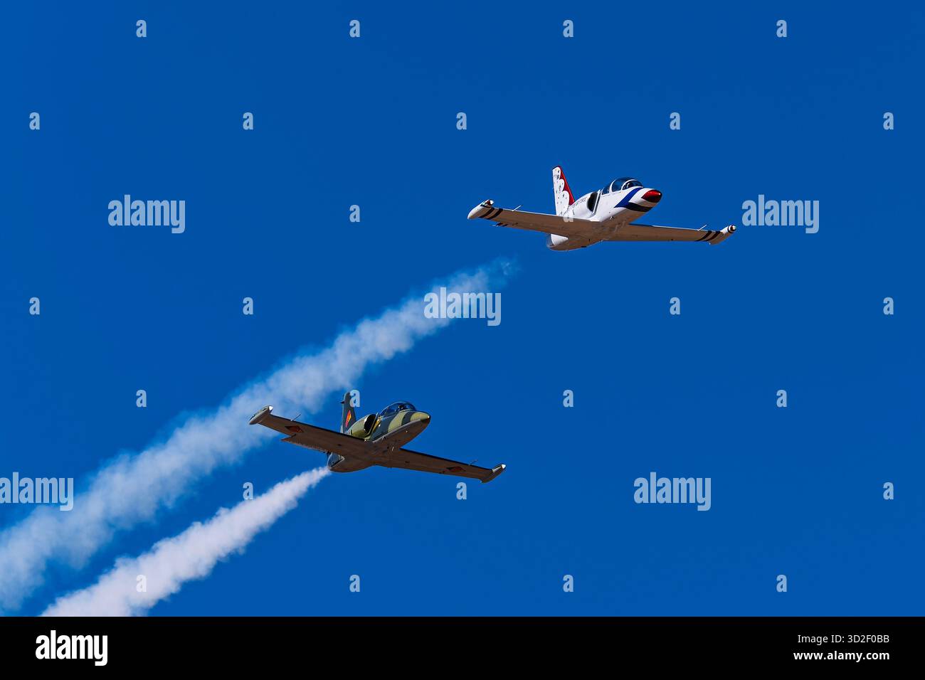 Sky Fiesta 2025 10-25-2025 Las Cruces NM USA Lone Star Jet Team L-39 Albatros, die an der Sport Sky Fiesta 2025 Airshow im Las Cruces Intl teilnehmen. Stockfoto