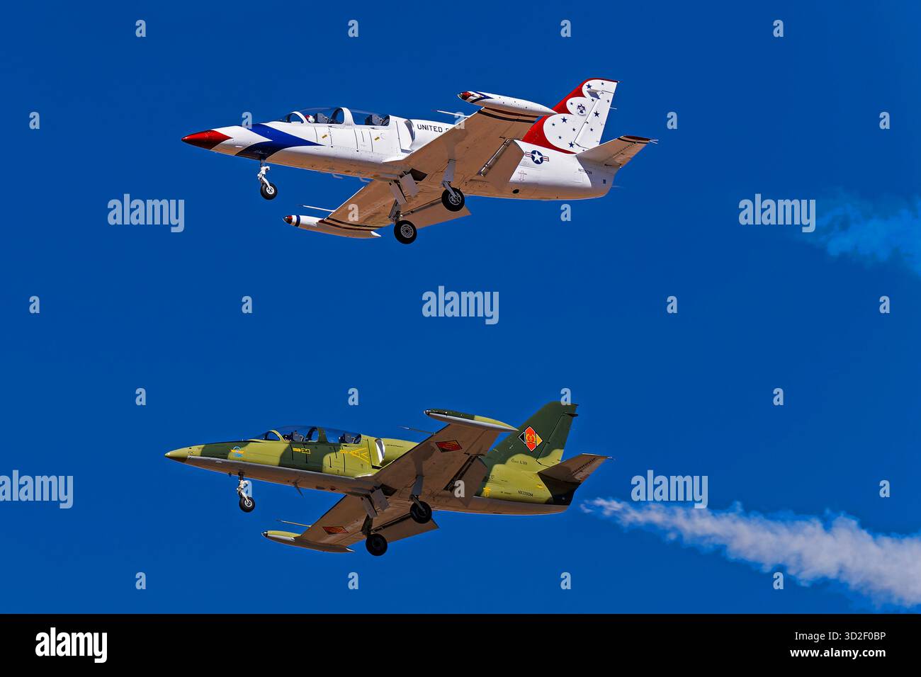 Sky Fiesta 2025 10-25-2025 Las Cruces NM USA Lone Star Jet Team L-39 Albatros, die an der Sport Sky Fiesta 2025 Airshow im Las Cruces Intl teilnehmen. Stockfoto