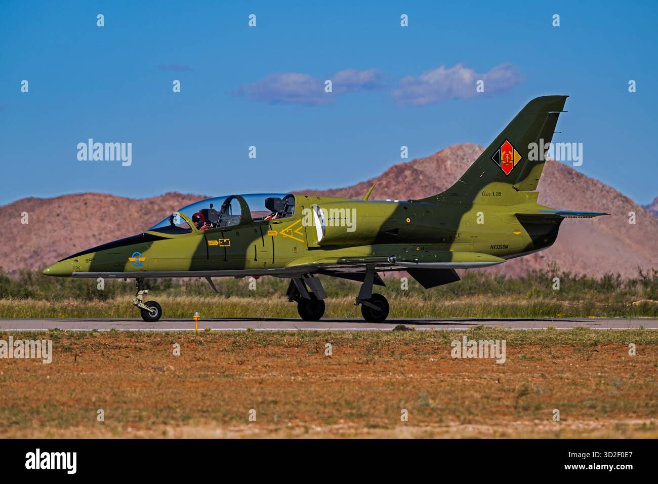 Sky Fiesta 2025 10-25-2025 Las Cruces NM USA Lone Star Jet Team L-39 Albatros, die an der Sport Sky Fiesta 2025 Airshow im Las Cruces Intl teilnehmen. Stockfoto