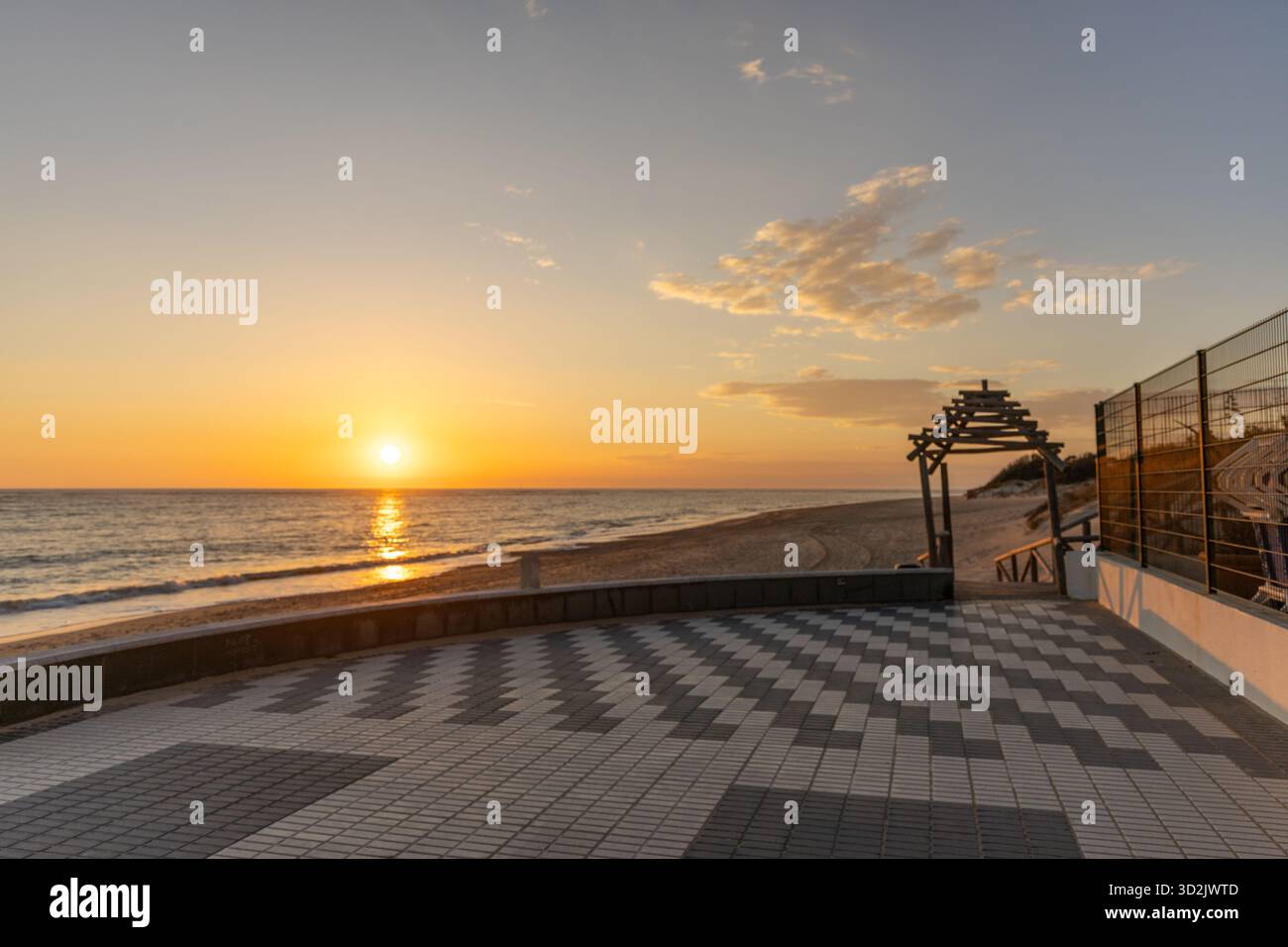 andalusien, Architektur, Atlantik, Hintergrund, Strand, Strände von cadiz, blau, Gebäude, cadiz, Stadt, Küste, Küste, costa de la lutz, spanien Stockfoto