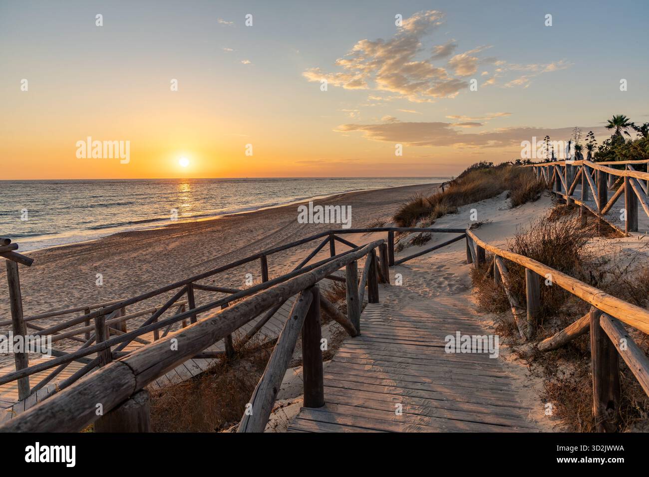 andalusien, Architektur, Atlantik, Hintergrund, Strand, Strände von cadiz, blau, Gebäude, cadiz, Stadt, Küste, Küste, costa de la lutz, spanien Stockfoto