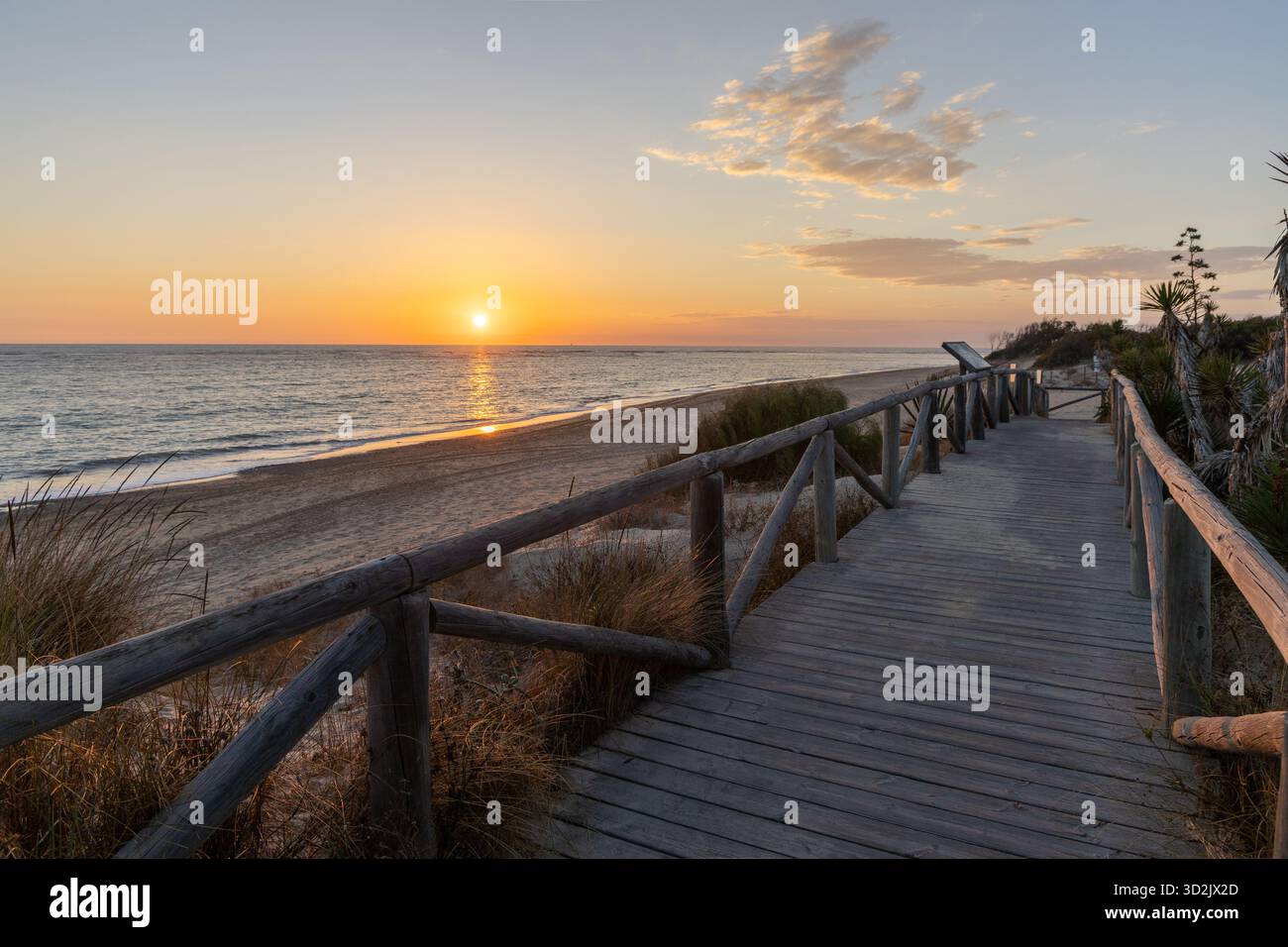 andalusien, Architektur, Atlantik, Hintergrund, Strand, Strände von cadiz, blau, Gebäude, cadiz, Stadt, Küste, Küste, costa de la lutz, spanien Stockfoto