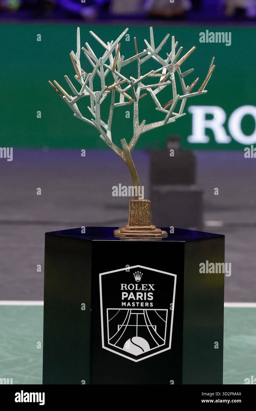Paris, Fra. November 2025. Die Trophäe der Paris Rolex Masters 2025 02.11.2025, Tennis, Rolex Paris Masters 2025, FRA, Paris, La Defense Arena. Foto: HMB Media/Alamy Live News Stockfoto
