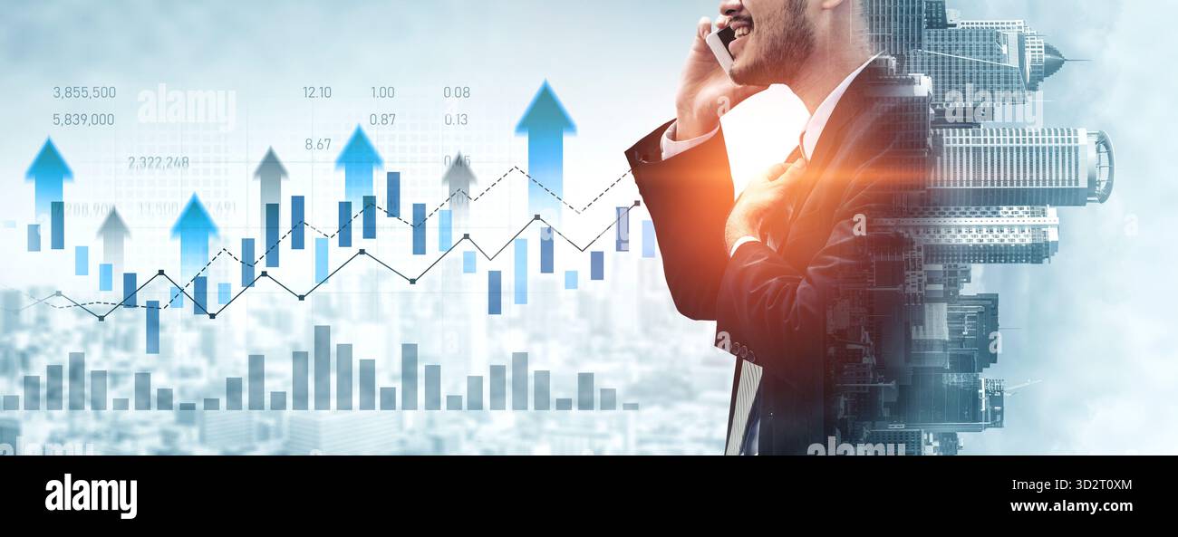 Ein selbstbewusster professioneller Mann führt ein Telefongespräch, während er von visuellen Daten umgeben ist, die das Geschäftswachstum und die Marktanalyse in einem Ur darstellen Stockfoto