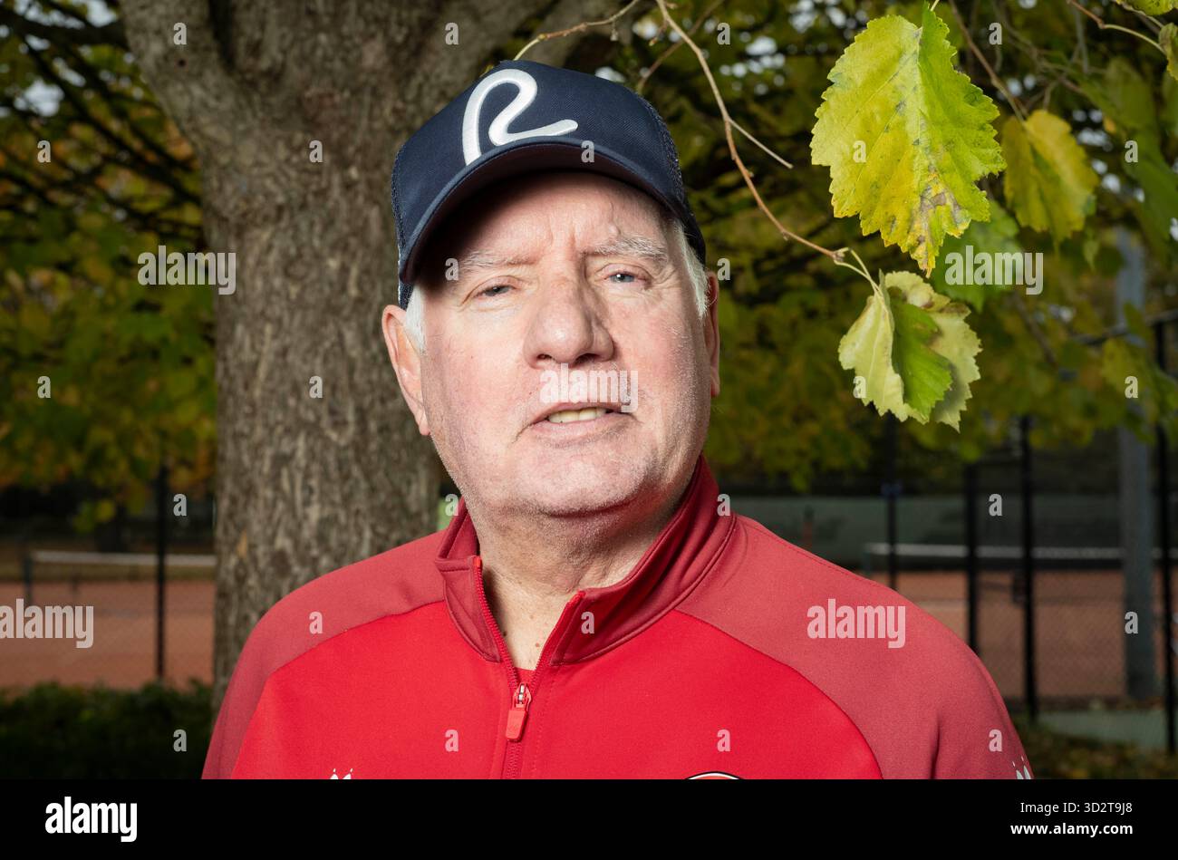 Alan Devonshire ehemaliger Fußballspieler, der 1980 für West Ham United spielte und den FA Cup gewann, derzeit Maidenhead-Manager in der Conference League. Stockfoto