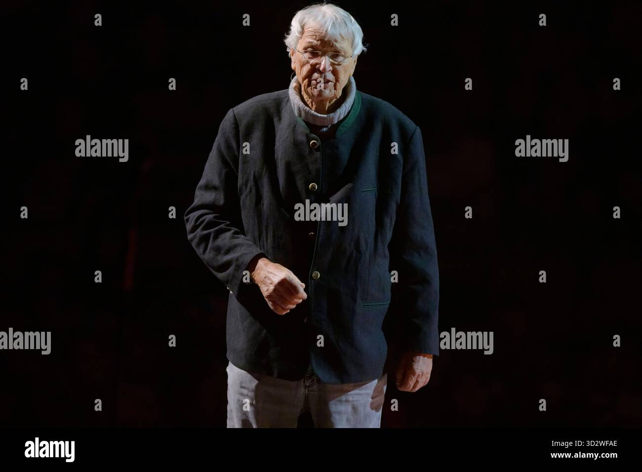 Gerhard Polt als Gast bei dicht & ergreifend - 10 Jahre - live in der Olympiahalle, München am 25.10.2025 *** Gerhard Polt als Gast bei dicht ergreifend 10 Jahre live in der Olympiahalle, München am 25 10 2025 Stockfoto