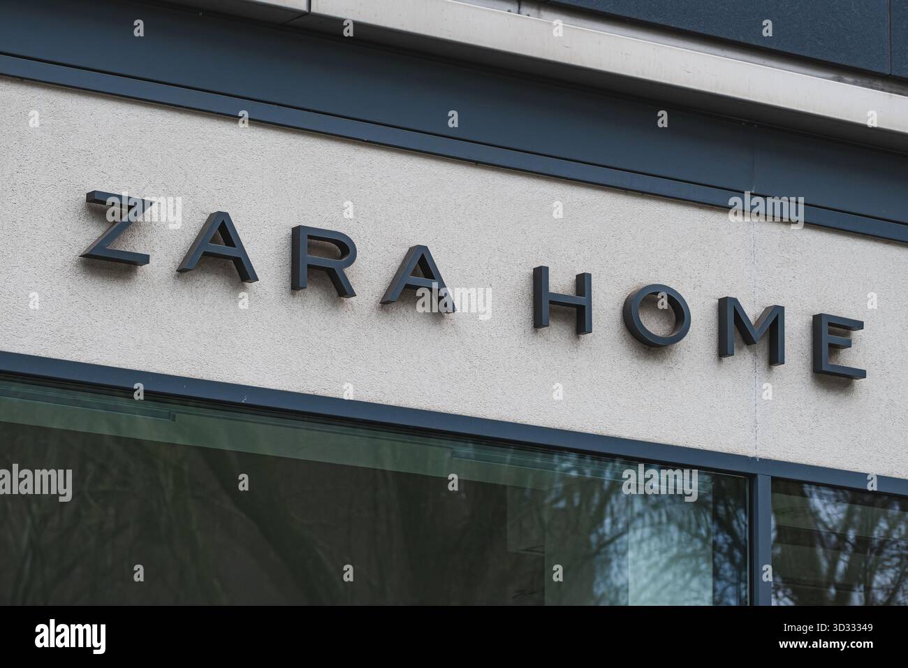 Zara Home Decor Markenlogo auf der Außenseite eines Geschäfts Stockfoto