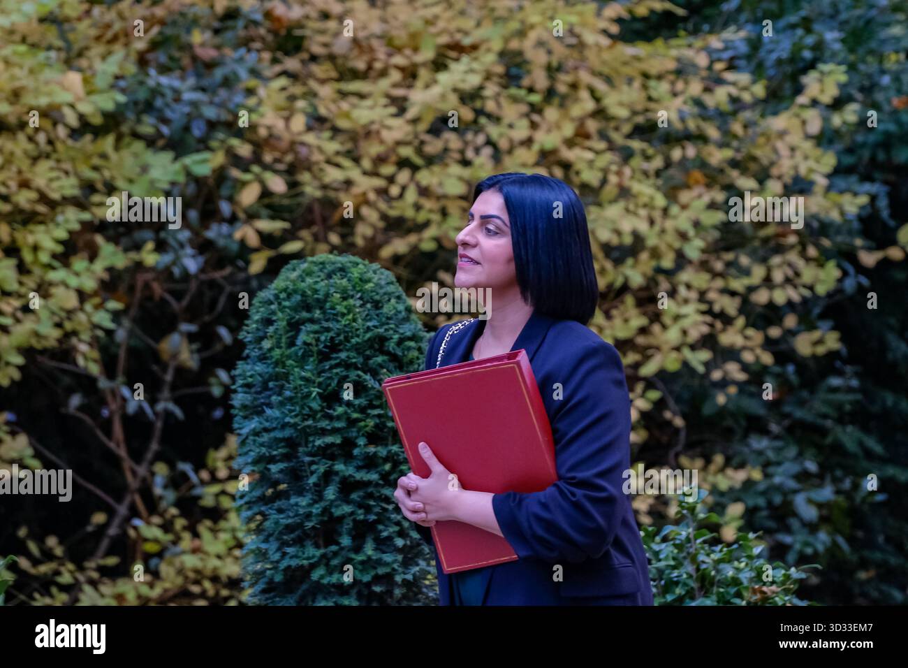 London, Großbritannien. November 2025. Shabana Mahmood, Parlamentsabgeordnete, Außenministerin des Innenministeriums, kommt heute Morgen zur wöchentlichen Kabinettssitzung in der Downing Street. Quelle: Eleventh Photography/Alamy Live News Stockfoto