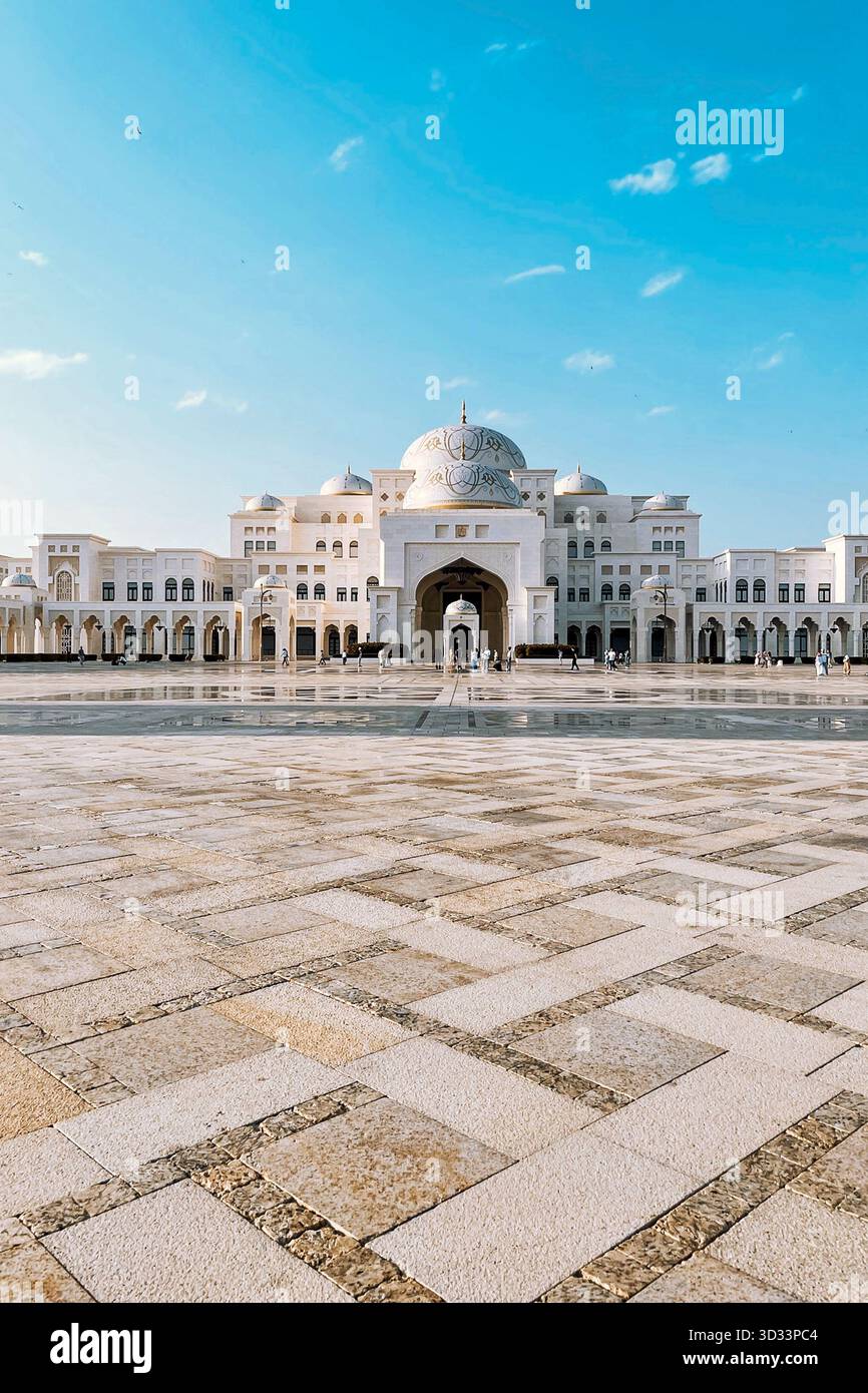 Abu Dhabi, Vereinigte Arabische Emirate, 2. Februar 2024, Presidential Palace Historical Panorama Stockfoto