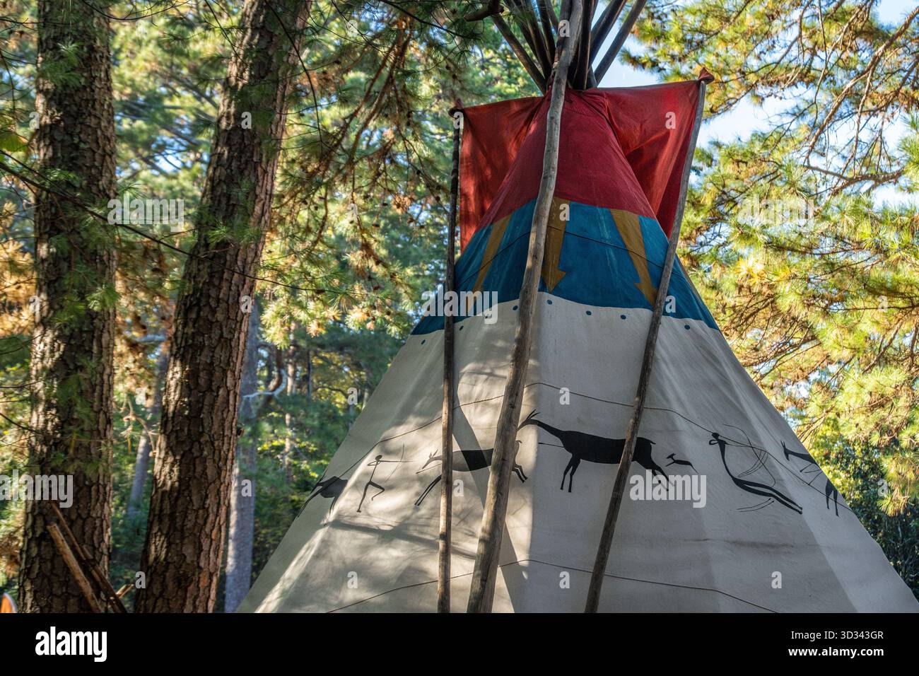 TIPI beim Native American Festival & Pow Wow im Stone Mountain Park in Atlanta, Georgia. (USA) Stockfoto