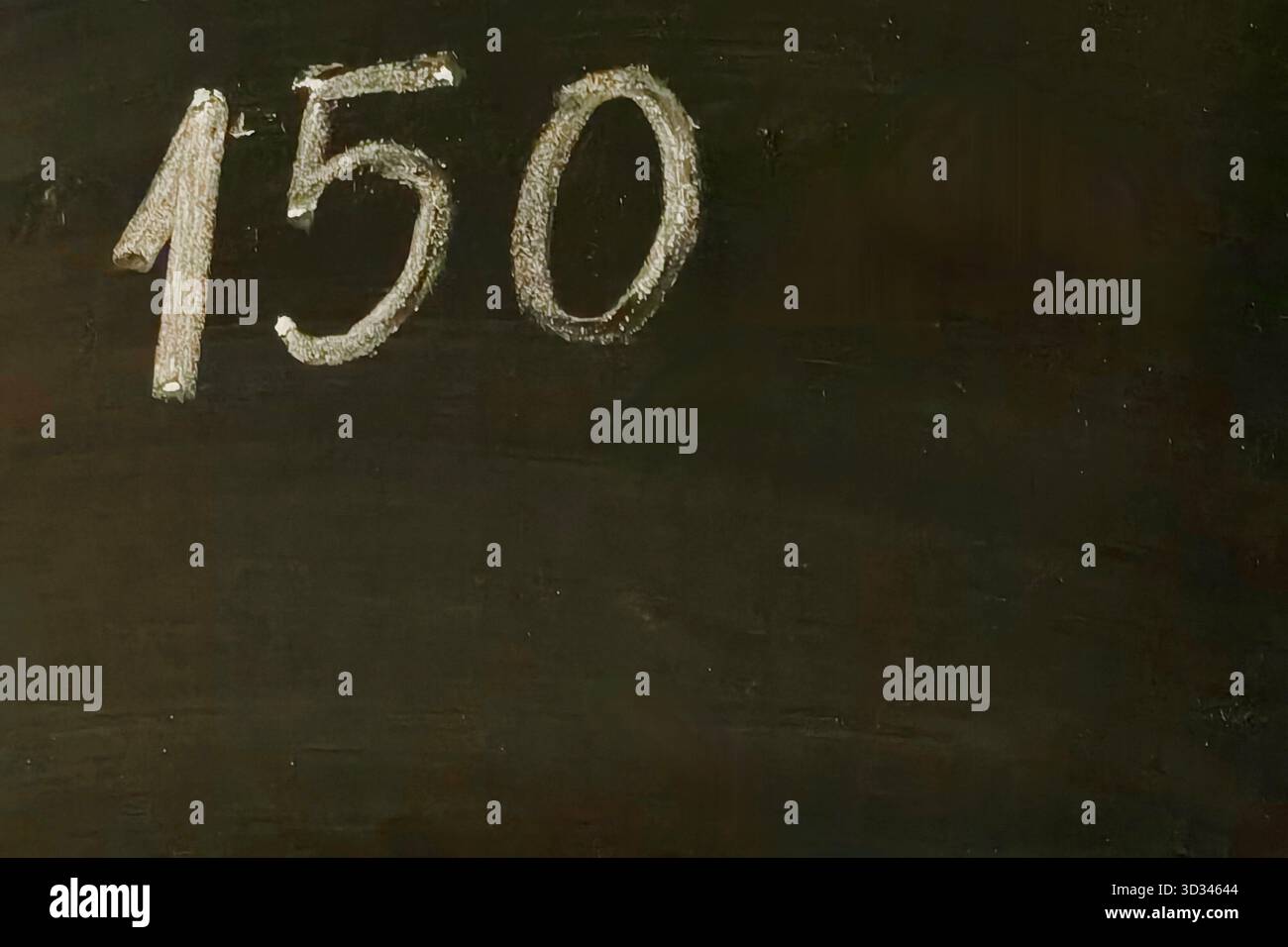 Kreide Nummer 150 auf Blackboard Stockfoto