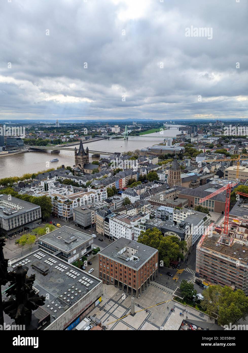Köln Deutschland, aus der Vogelperspektive über den Kölner rhein Deutscher Dom Stockfoto