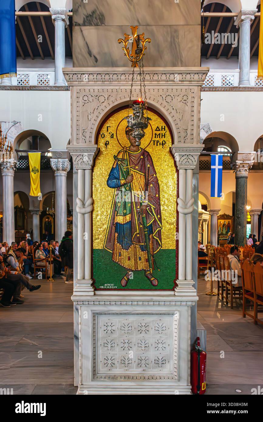Das Innere der Kirche St. Demetrius in Thessaloniki, Griechenland. Stockfoto