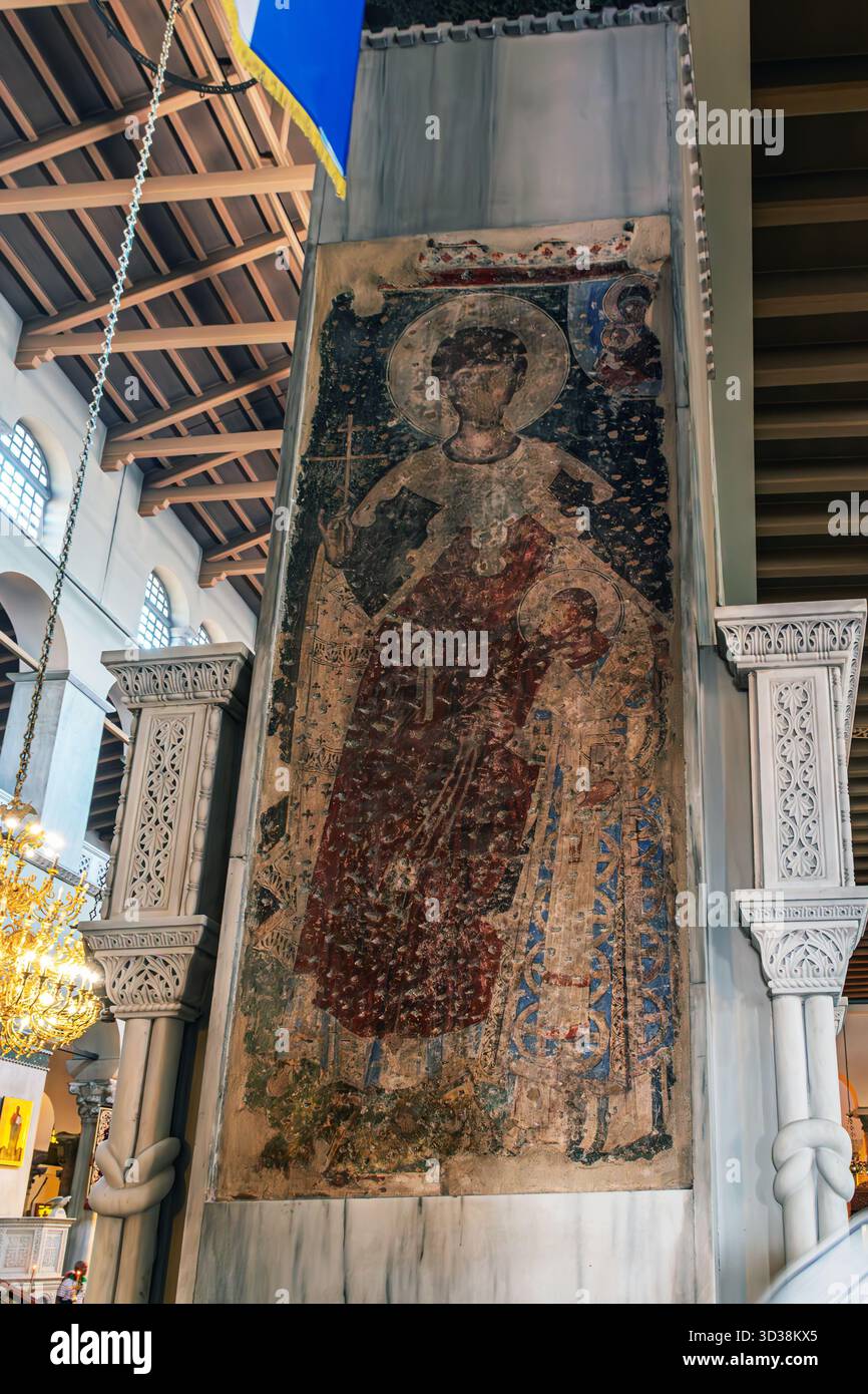 Das Innere der Kirche St. Demetrius in Thessaloniki, Griechenland. Stockfoto