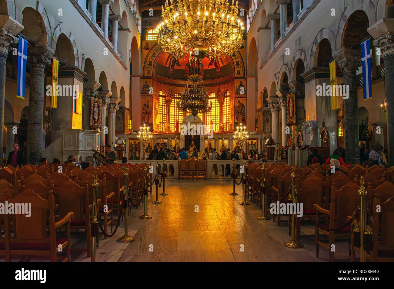 Das Innere der Kirche St. Demetrius in Thessaloniki, Griechenland. Stockfoto