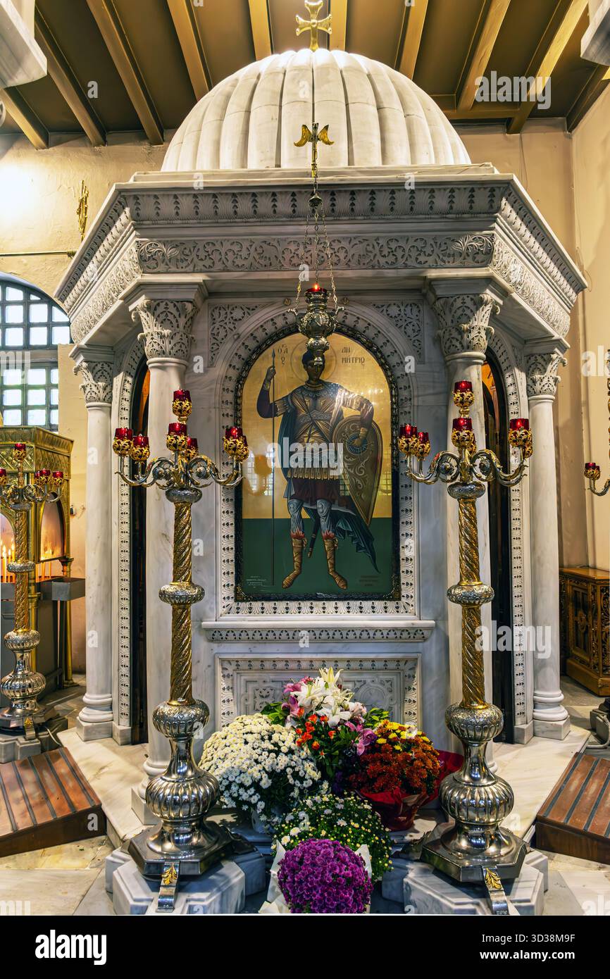 Das Innere der Kirche St. Demetrius in Thessaloniki, Griechenland. Stockfoto