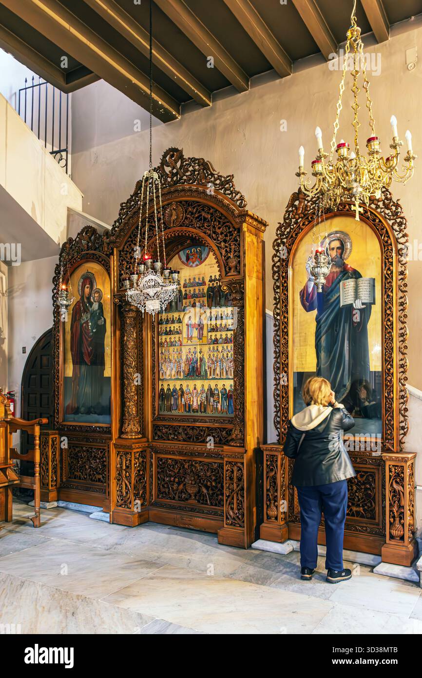 Das Innere der Kirche St. Demetrius in Thessaloniki, Griechenland. Stockfoto