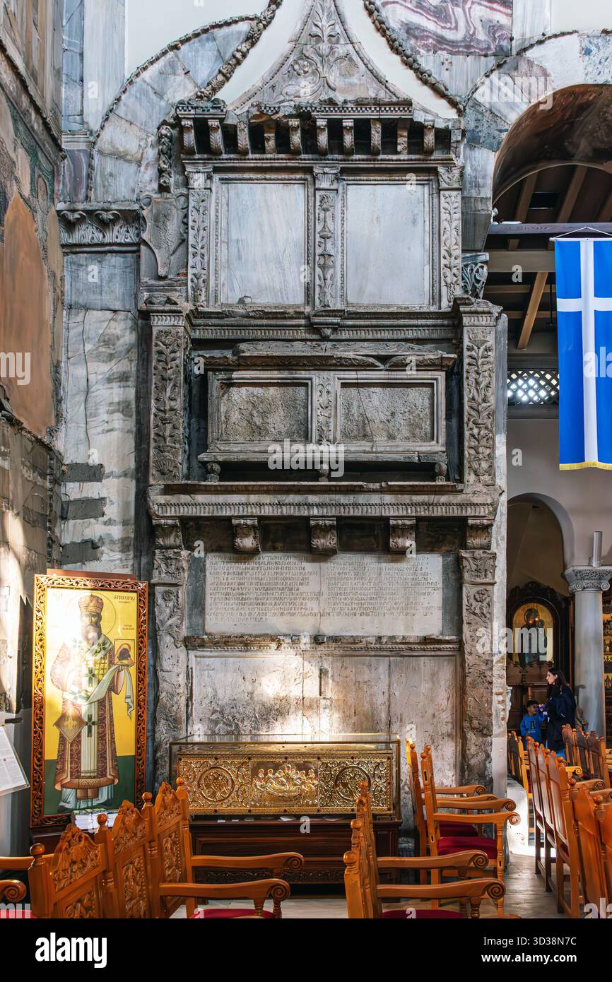 Das Innere der Kirche St. Demetrius in Thessaloniki, Griechenland. Stockfoto