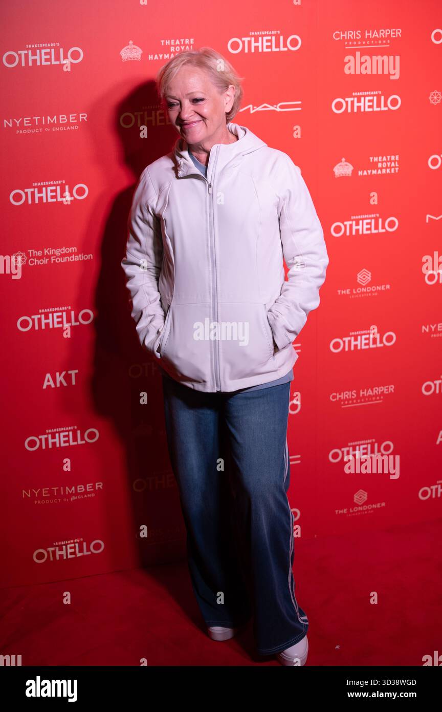 London, Vereinigtes Königreich. November 2025. Maria Friedman kommt bei der Londoner Eröffnung von Shakespeares Othello im Theatre Royal Haymarket an. Cristina Massei/Empics/Alamy Live News Stockfoto