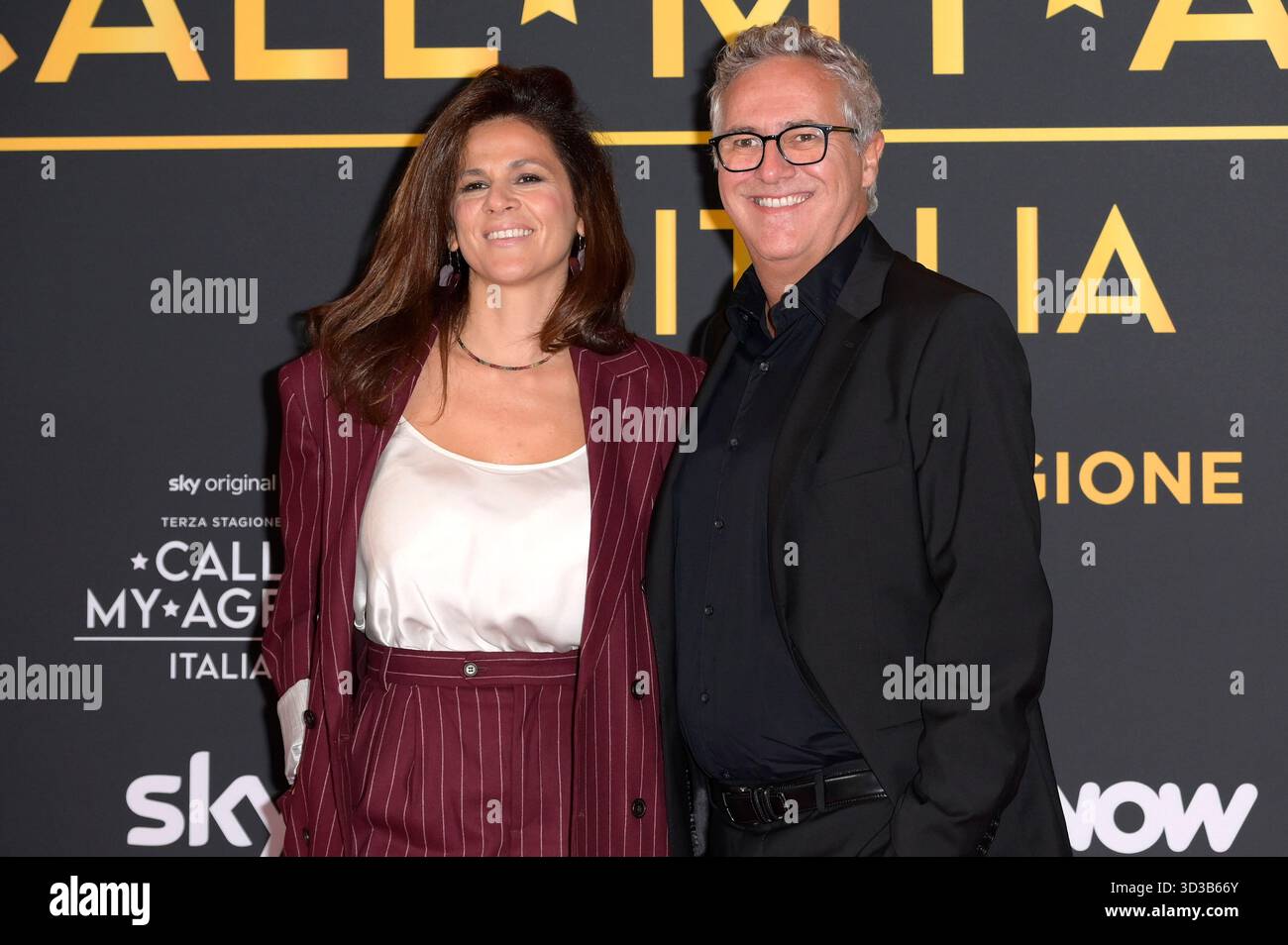 Roberta Procida und Simone Spada bei der Premiere der 3. Folge der Sky-Serie „Call My Agent – Italy“ im Space Cinema Moderno. Rom. 11/04/2025 Stockfoto