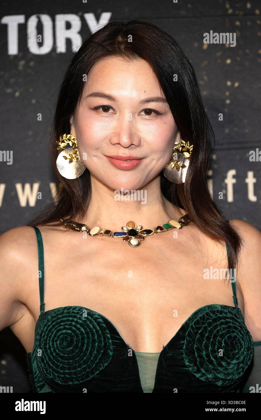 Katrina Yu bei der Uraufführung des Films „The Gift“ bei der American Legion Post 43. Los Angeles, 3. November 2025 Stockfoto