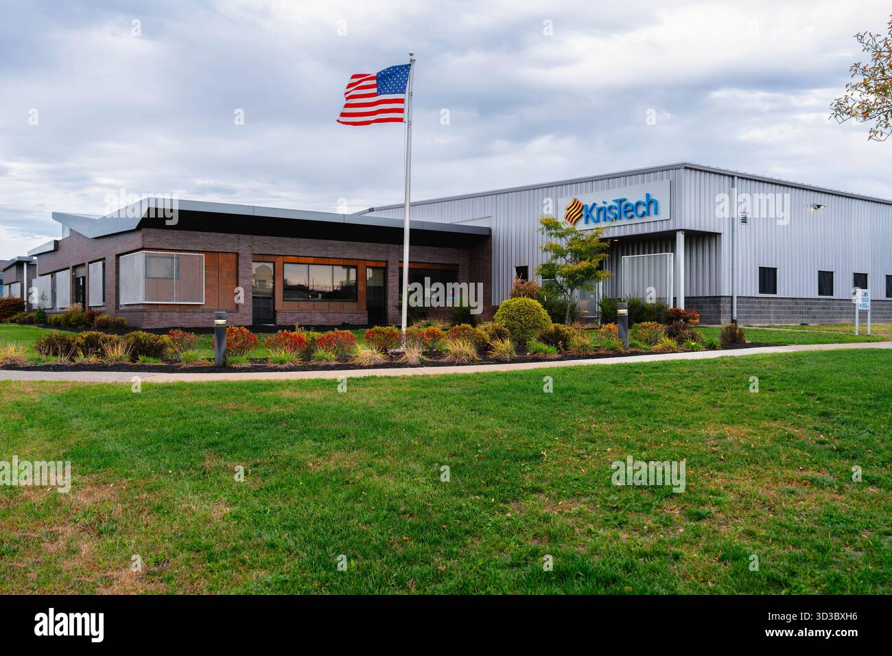 Rom, NY - 12. Oktober 2025: KrisTech Wire Co. (Gebrandete Kris‑Tech) ist ein US-amerikanischer Hersteller von Kupferdraht und verwandten Produkten Stockfoto