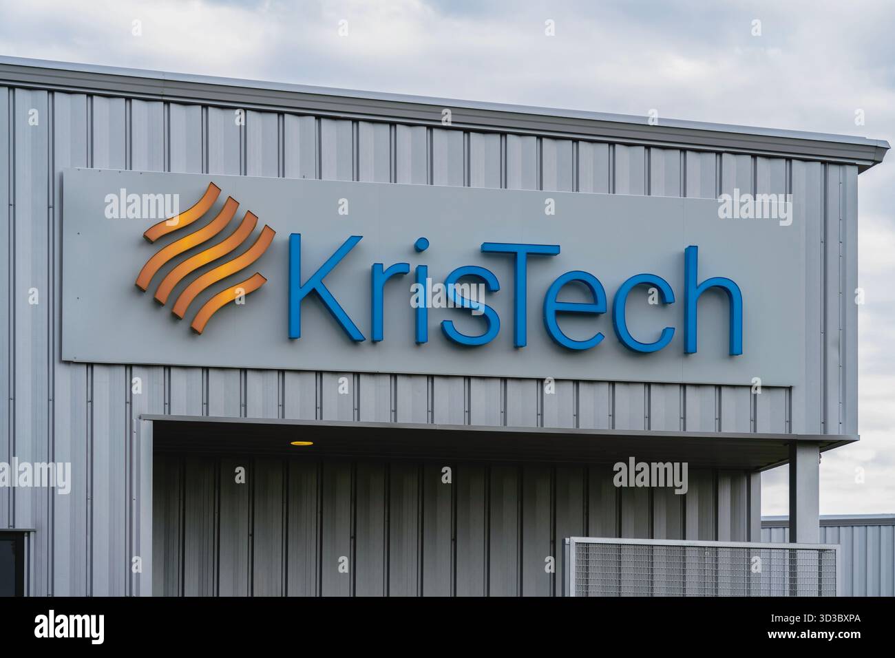 Rom, NY - 12. Oktober 2025: KrisTech Wire Co. (Gebrandete Kris‑Tech) ist ein US-amerikanischer Hersteller von Kupferdraht und verwandten Produkten Stockfoto
