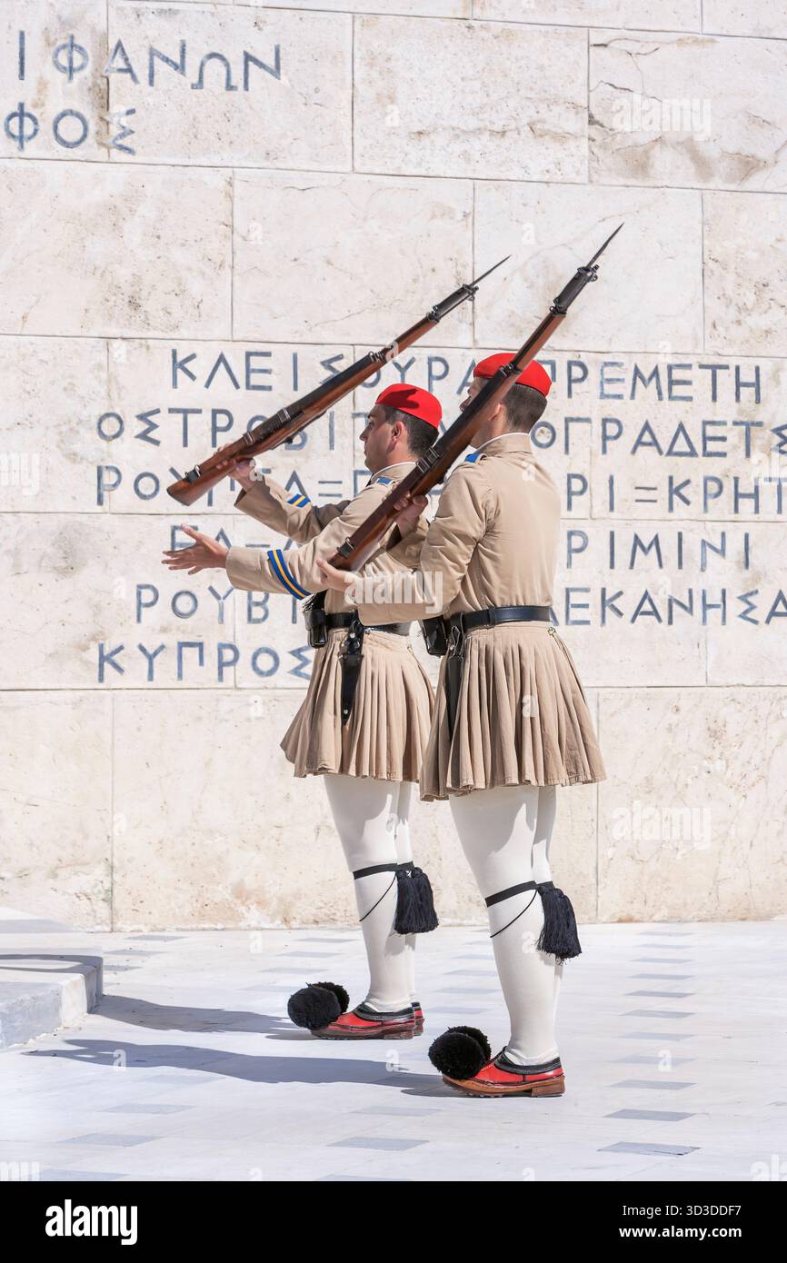 Evzone Soldaten, die Wachablösung, Athen, Griechenland, Europa, Stockfoto