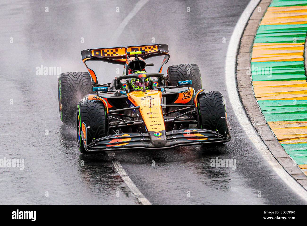 Lando Norris (GBR) - McLaren Formel-1-Team - McLaren MCL39 - Mercedes beim Louis Vuitton Grand Prix 2025 in Australien. Stockfoto