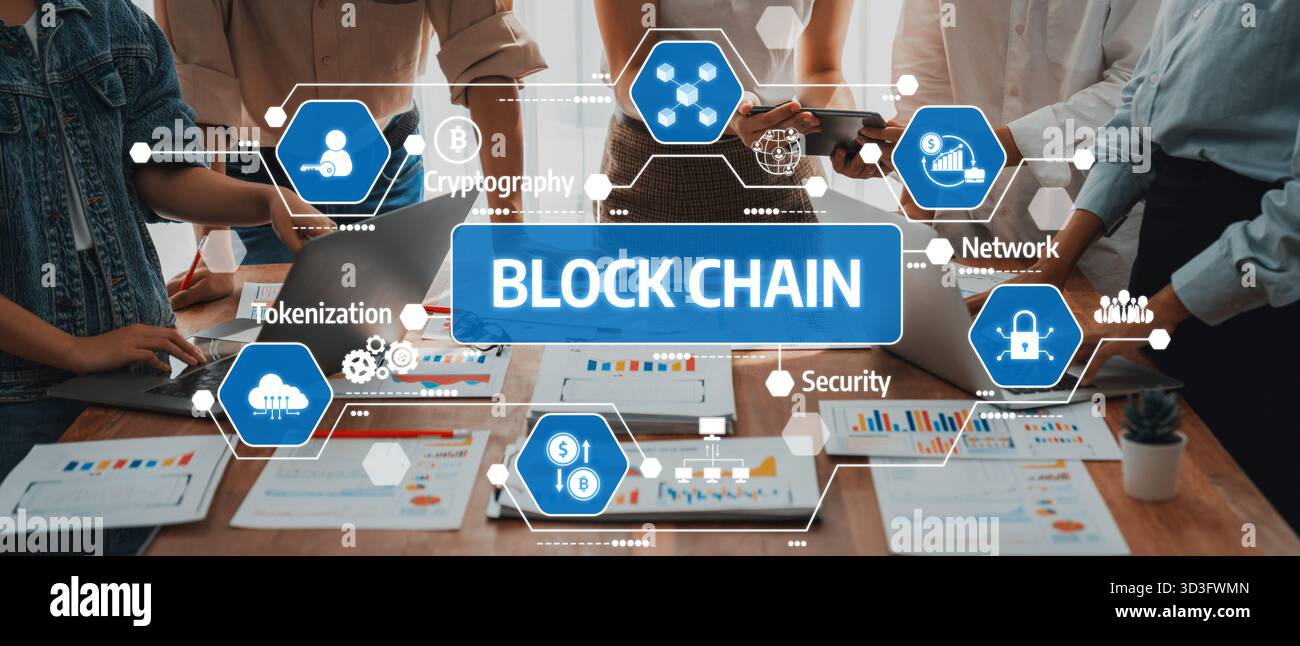 Diese Abbildung zeigt ein professionelles Umfeld, das sich auf Blockchain-Konzepte wie Sicherheit und Netzwerk konzentriert, und zeigt Teamarbeit und Innovation in Stockfoto