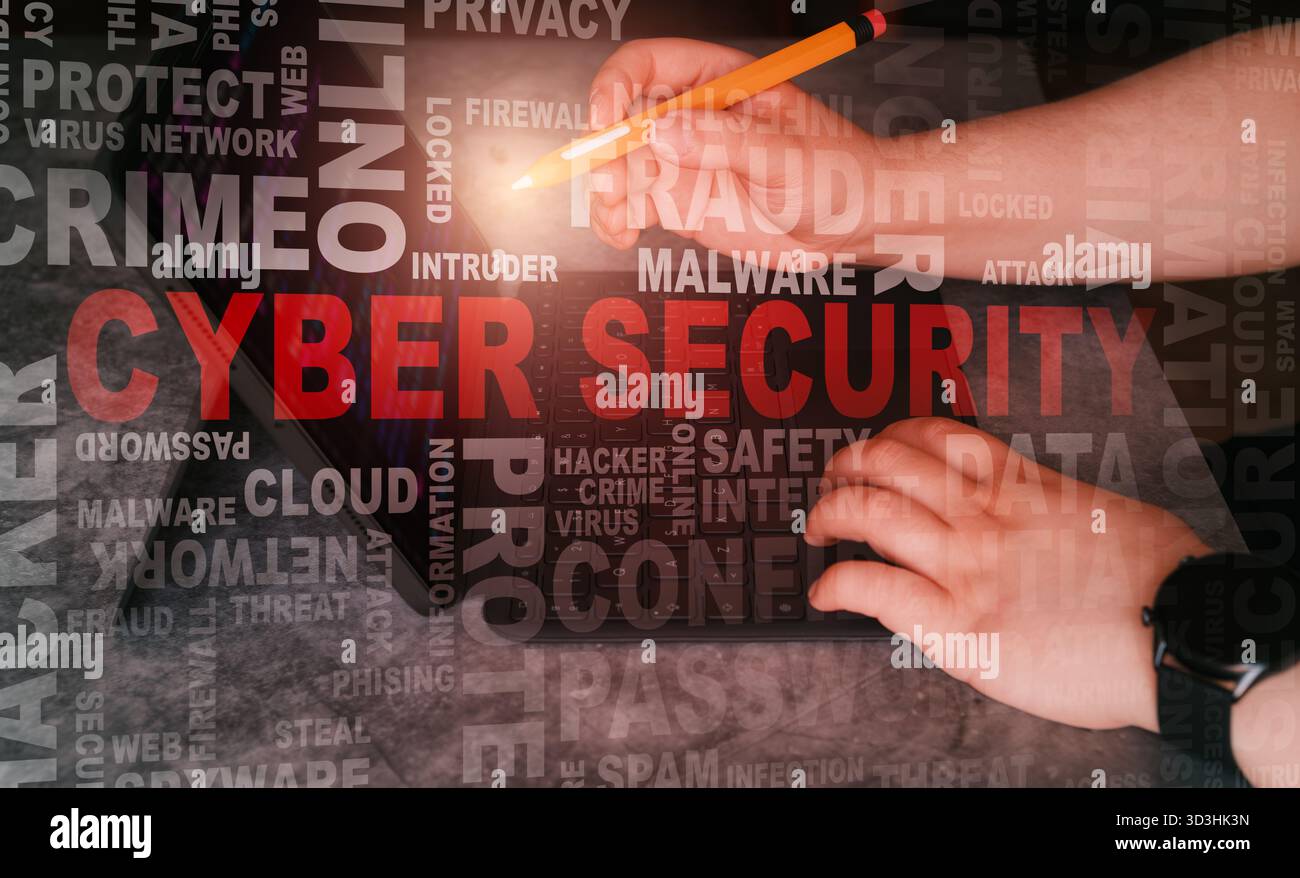 Frau erhält Alarm, wenn das System auf ein digitales Tablet gehackt wurde. Kompromittierte Informationen. Cybersicherheit und Cyberkriminalität im Internet. Stockfoto