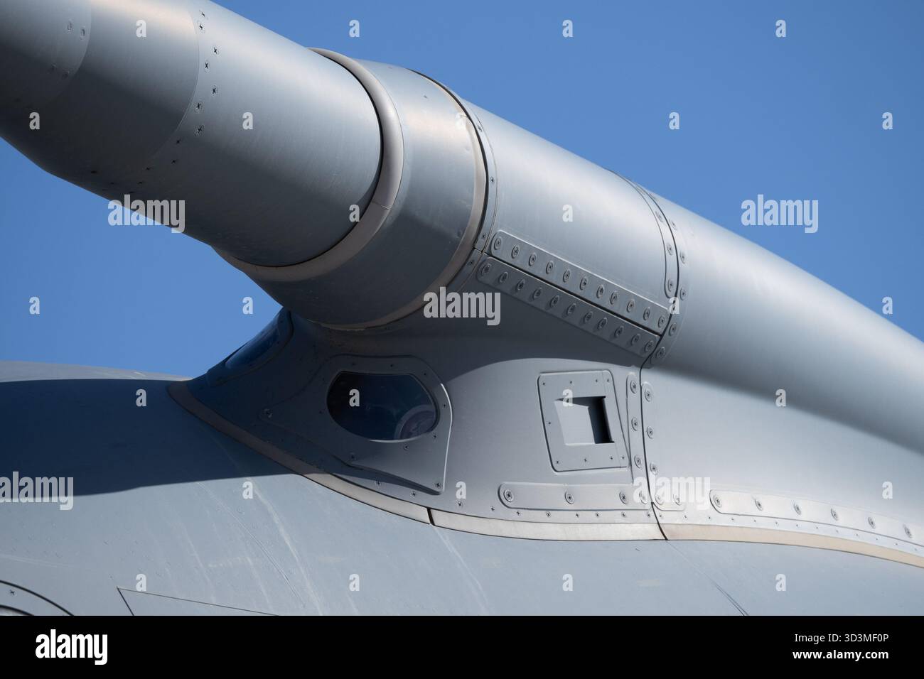 Fühlersockel, integriert in den Flugzeugrumpf Stockfoto