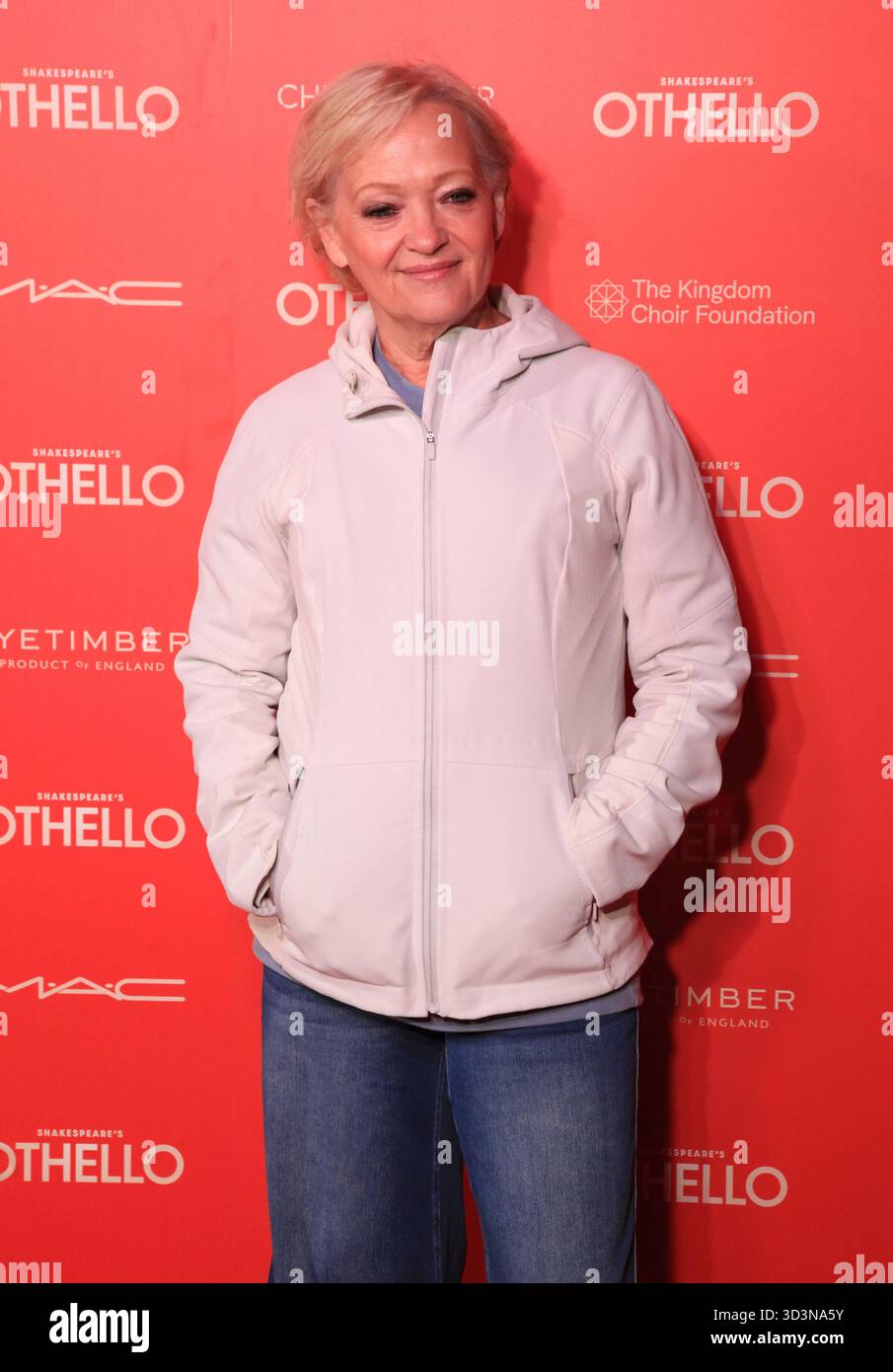 London, Großbritannien. Maria Friedman bei der Eröffnung des Othello West End. Theatre Royal. November 2025. Ref:LMK11-S051125-001. Steve Bealing/Landmark Media WWW.LMKMEDIA.COM Stockfoto