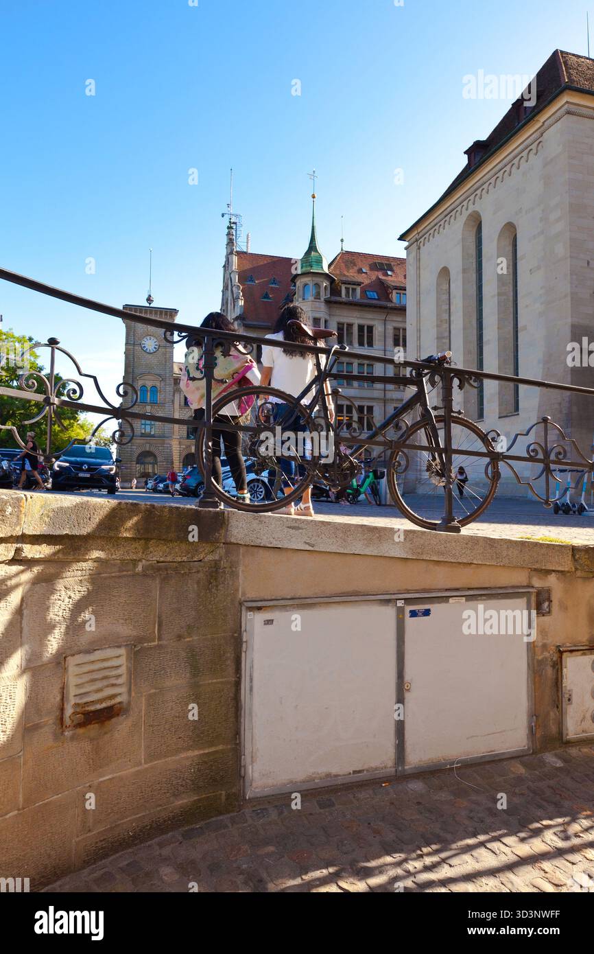 Fotos rund um die Schweizer Hauptstadt Zürich während eines europäischen Urlaubs in der Schweiz im Jahr 2023 Stockfoto