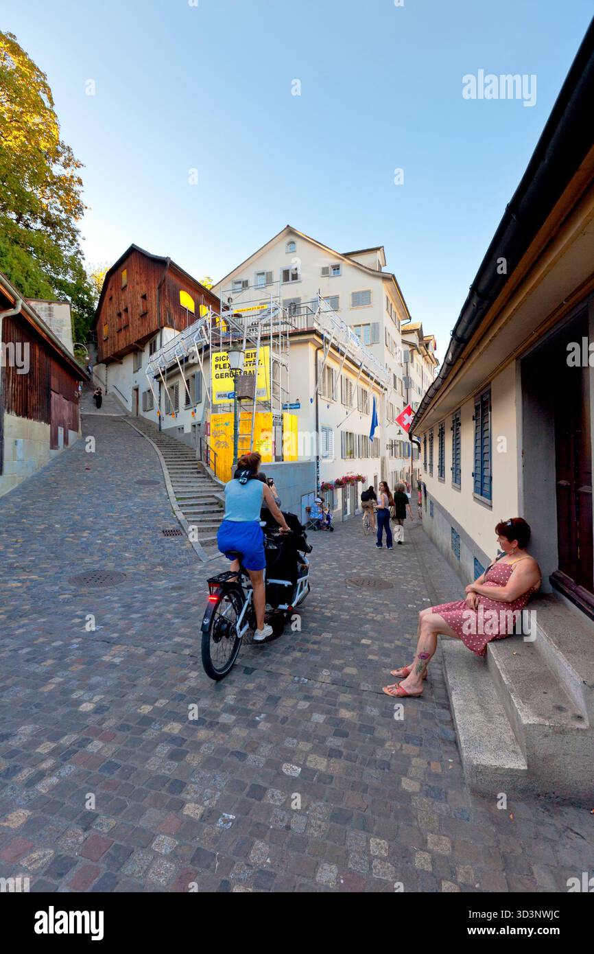 Fotos rund um die Schweizer Hauptstadt Zürich während eines europäischen Urlaubs in der Schweiz im Jahr 2023 Stockfoto