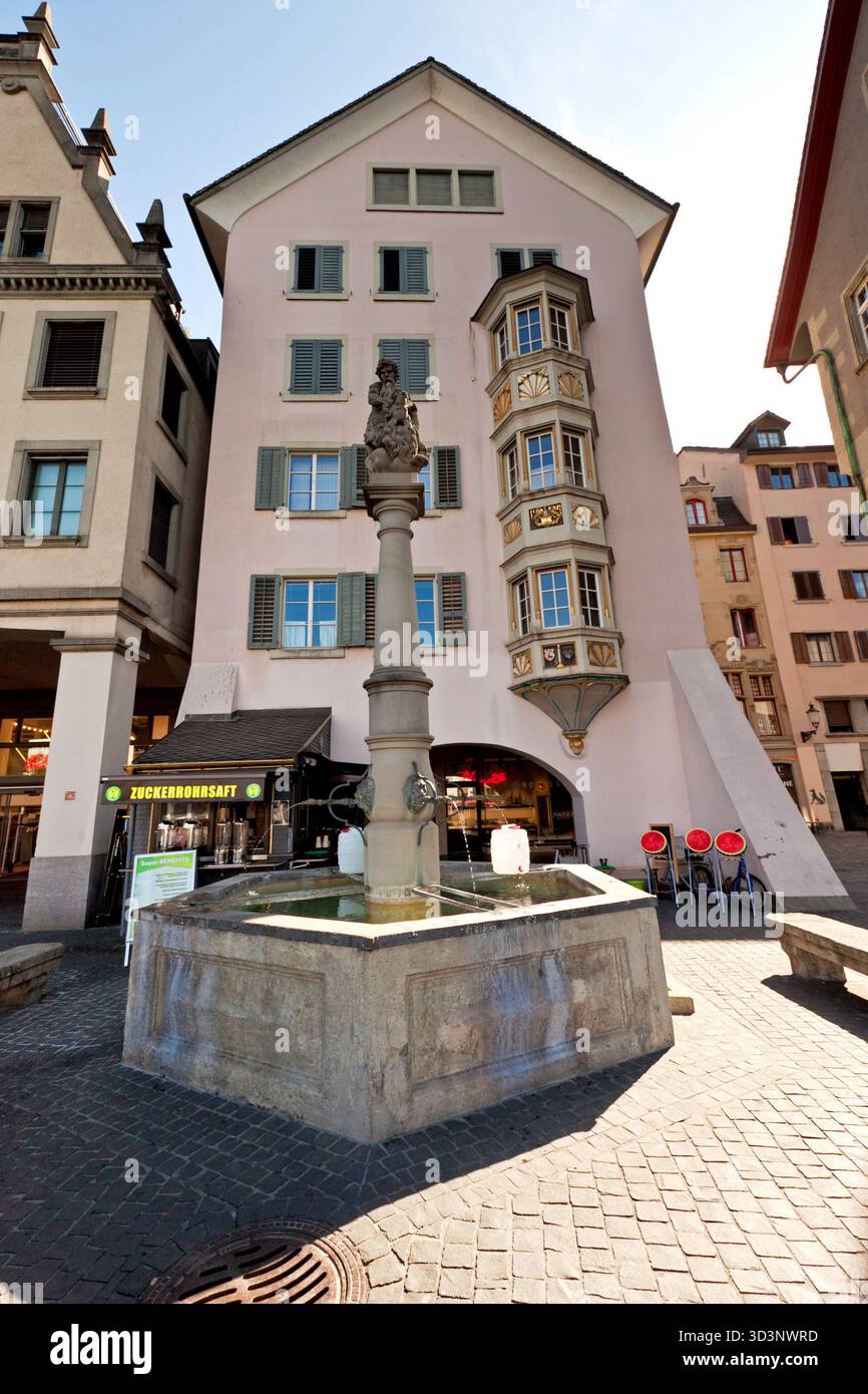 Fotos rund um die Schweizer Hauptstadt Zürich während eines europäischen Urlaubs in der Schweiz im Jahr 2023 Stockfoto