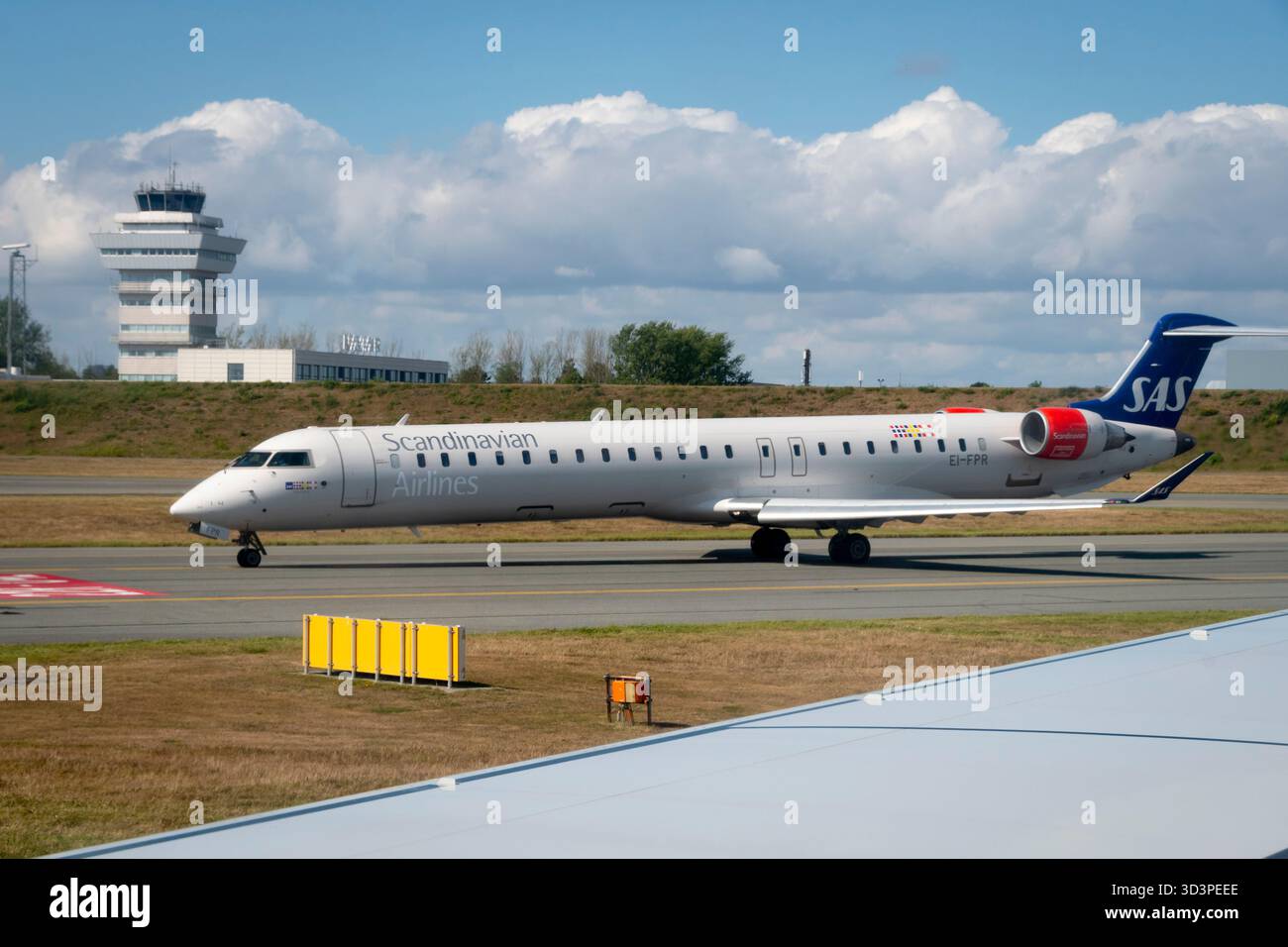 Scandinavian Airlines Bombardier CRJ-900 Flugzeuge auf dem Flughafen Kopenhagen, Dänemark Stockfoto