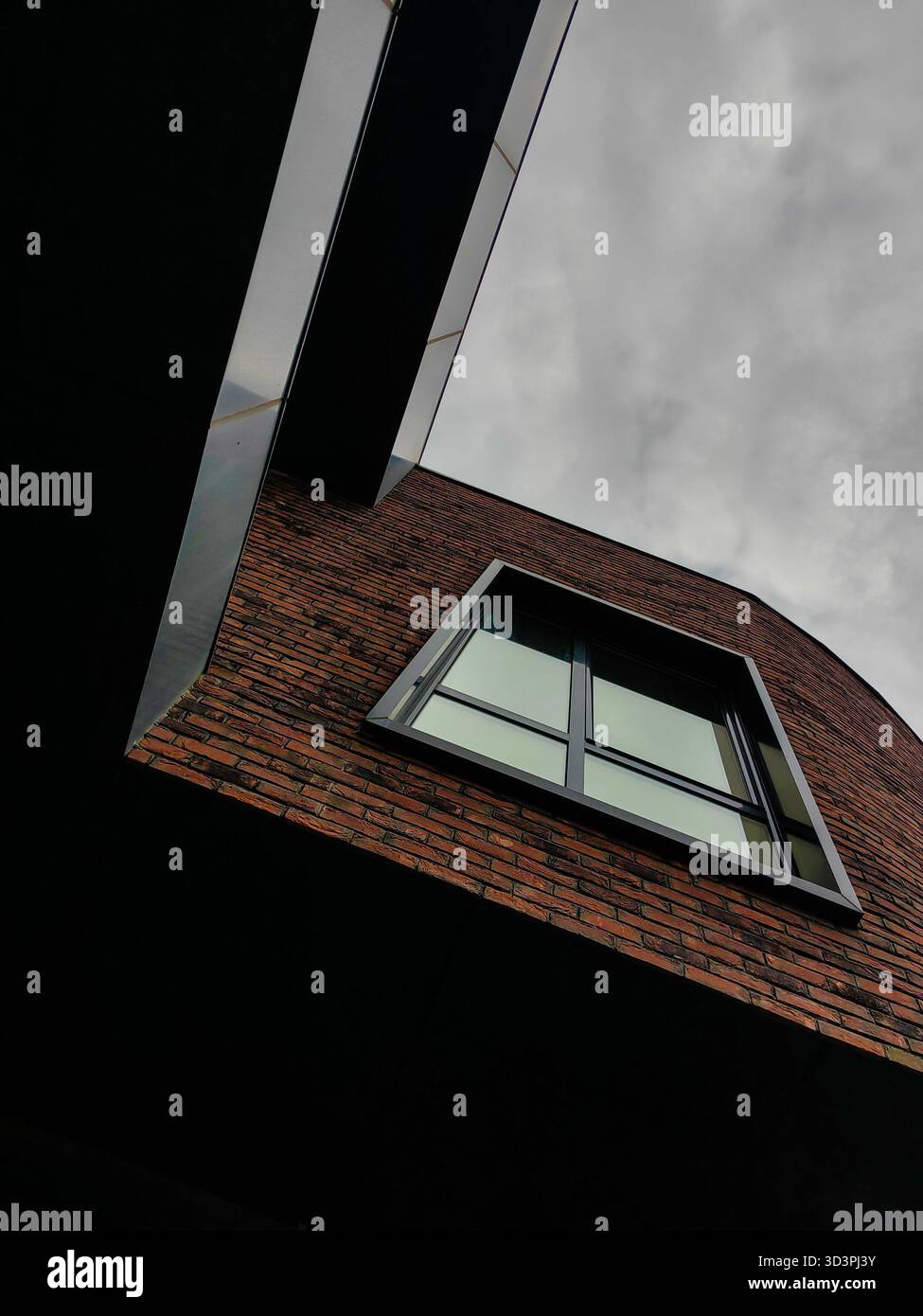 Architektonisches Flüstern zum Himmel. Stockfoto